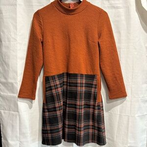 Charlie Charlie Charlotte mock neck plaid dress with pockets size Med back zip